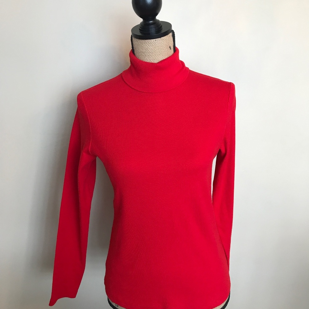 Cotton couture red knit turtleneck